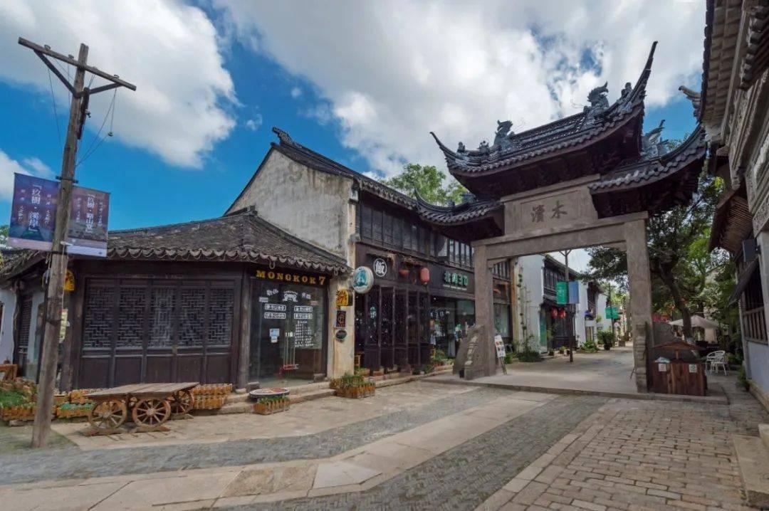 和闺蜜武汉旅游有哪些美食打卡攻略？-专业解答你的问题